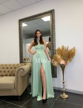 Robe de cérémonie à col ras du cou 2431