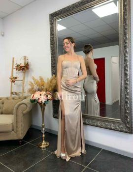 Robe en satin fendue dos lacé 80516