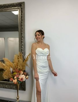 Robe en satin fendue dos lacé 80223